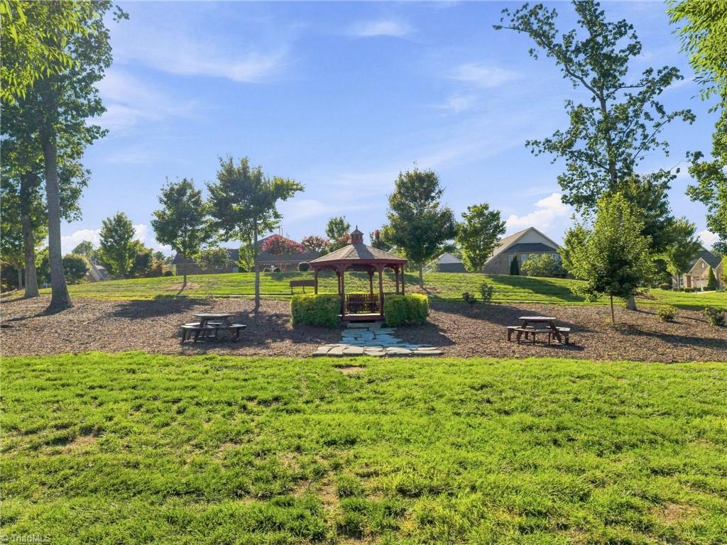 5252 Esher Drive Property Photo 37