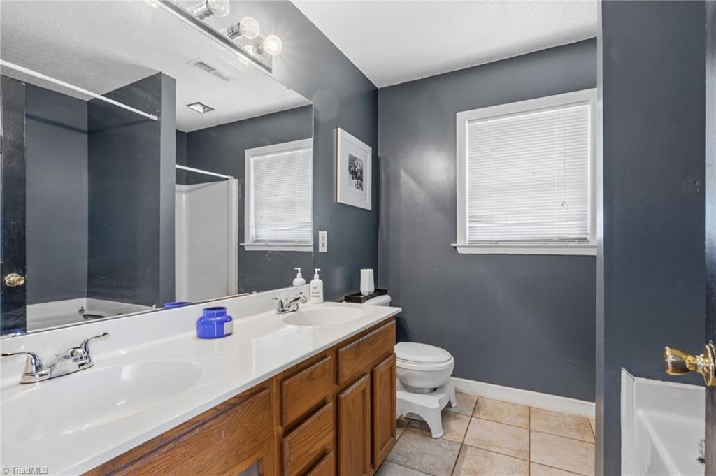 1448 Hawkcrest Lane Property Photo 11
