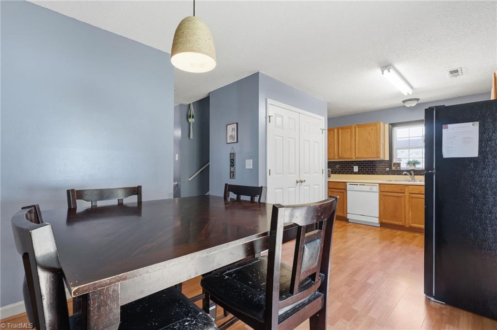 1448 Hawkcrest Lane Property Photo 12