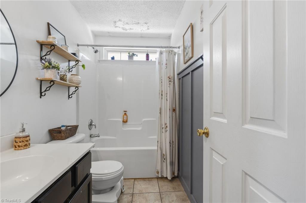 1448 Hawkcrest Lane Property Photo 13