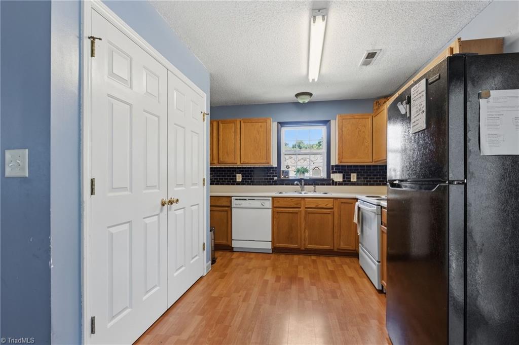 1448 Hawkcrest Lane Property Photo 16