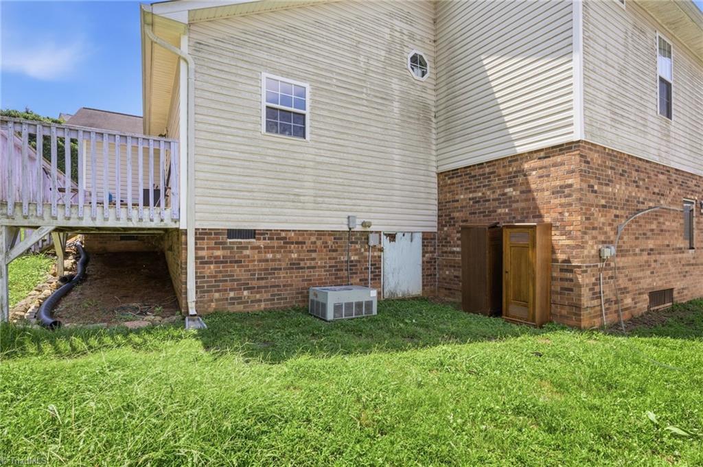 1448 Hawkcrest Lane Property Photo 35