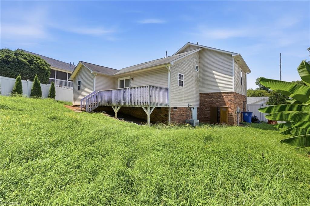 1448 Hawkcrest Lane Property Photo 37