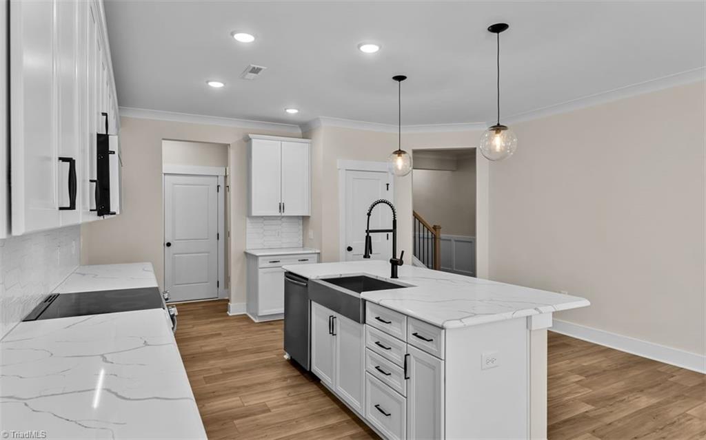 5213 Maple Blossom Trail Property Photo 11