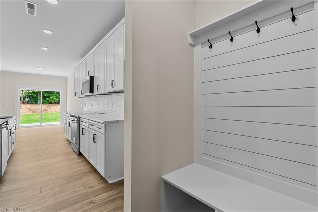 5213 Maple Blossom Trail Property Photo 14