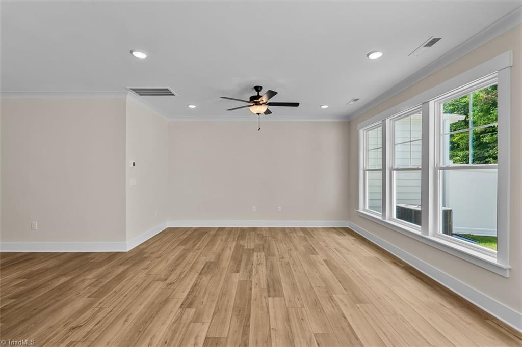 5213 Maple Blossom Trail Property Photo 19