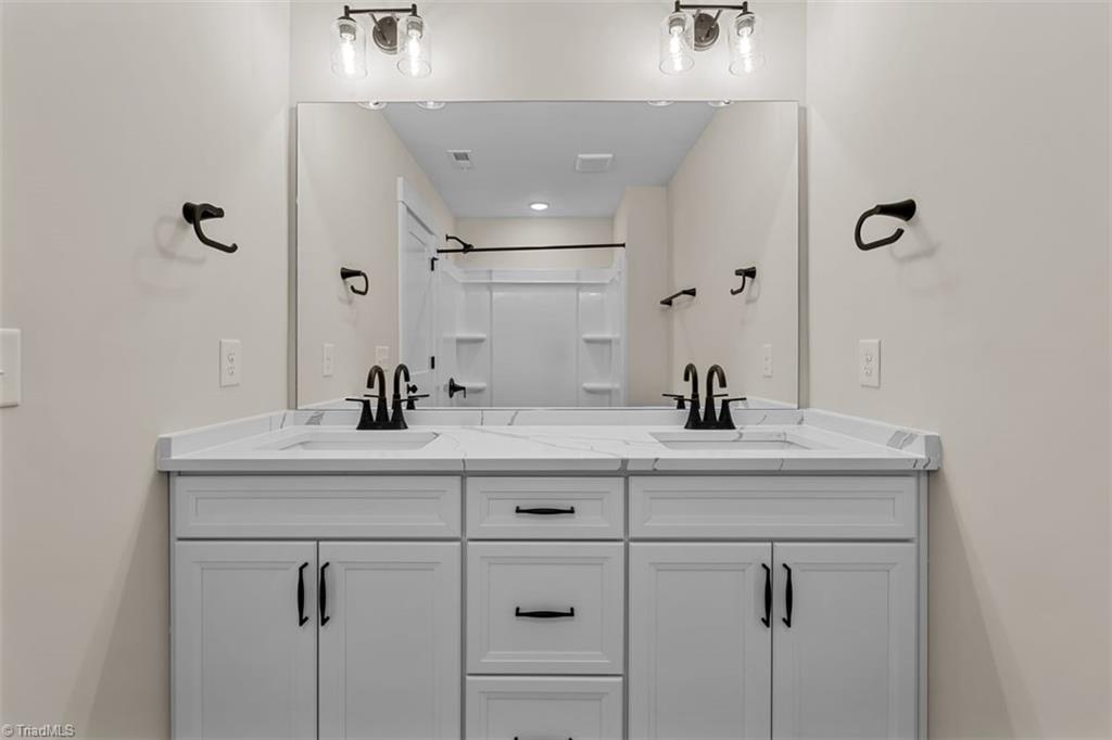 5213 Maple Blossom Trail Property Photo 41