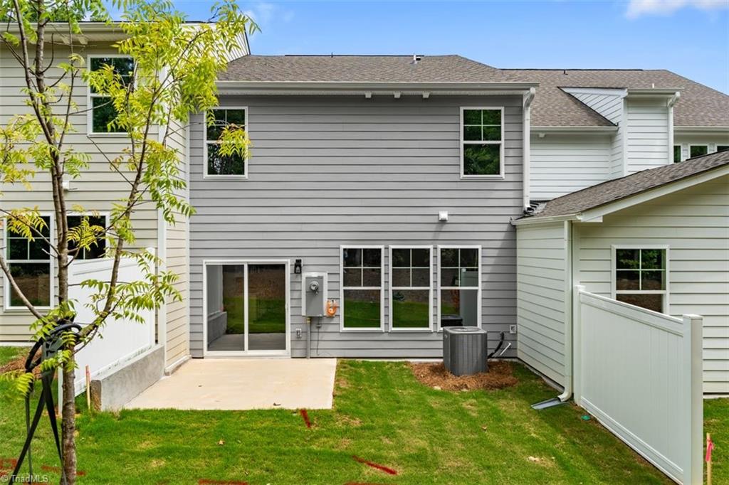 5213 Maple Blossom Trail Property Photo 49