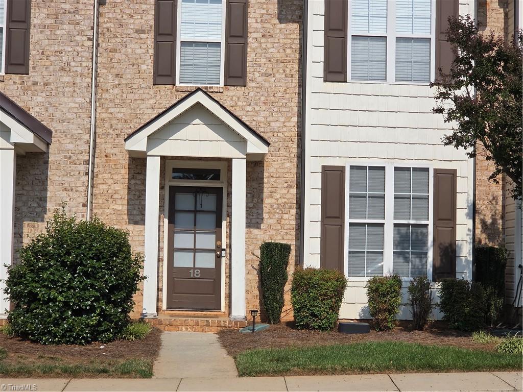 18 Rhododendron Drive Property Photo 1