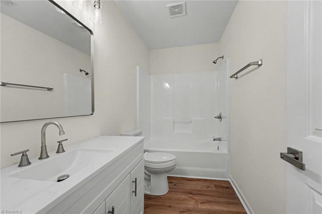 112 Parkview Court Property Photo 19