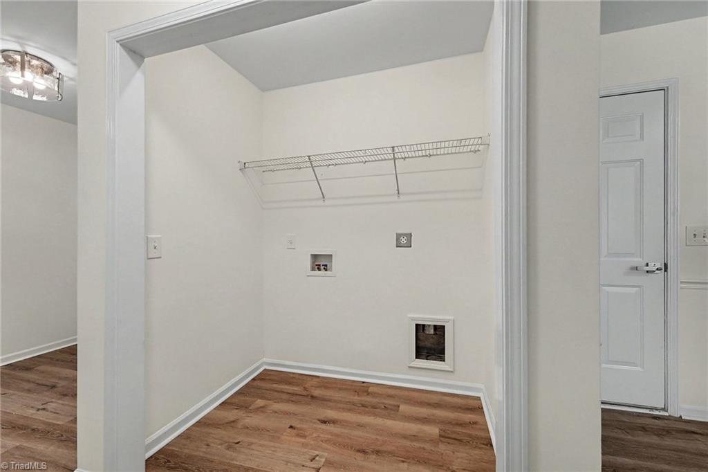 112 Parkview Court Property Photo 24