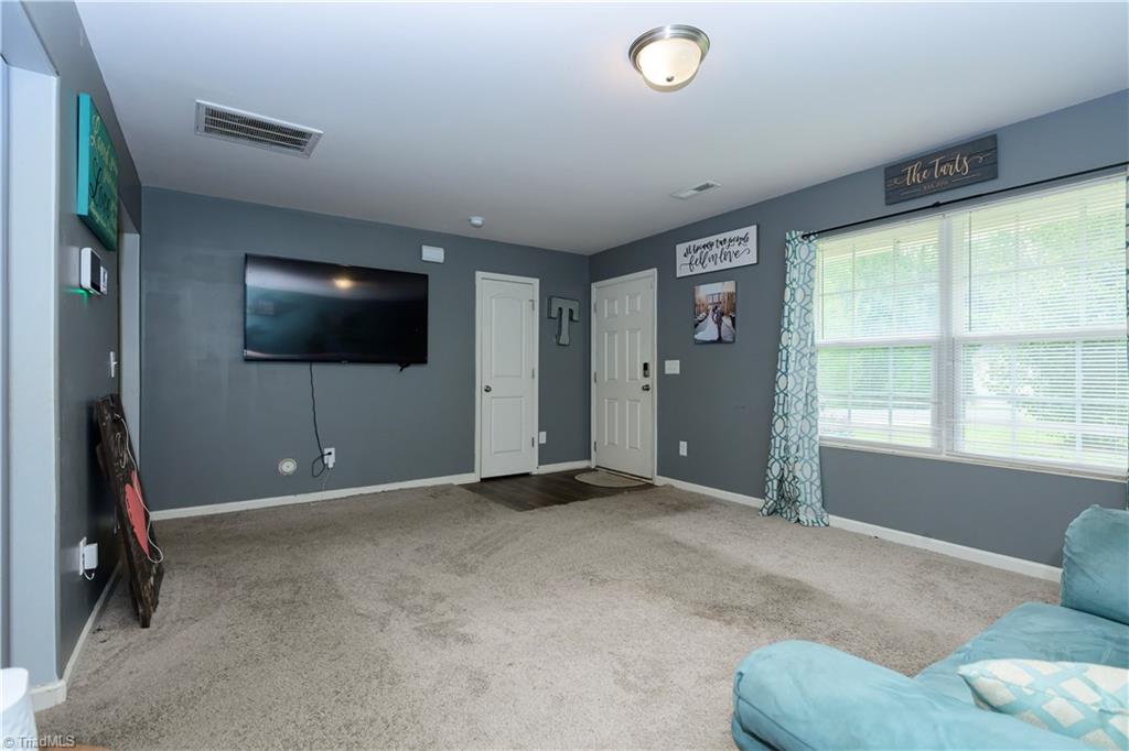 835 Oak Bend Drive Property Photo 8