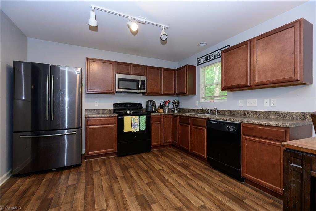 835 Oak Bend Drive Property Photo 10