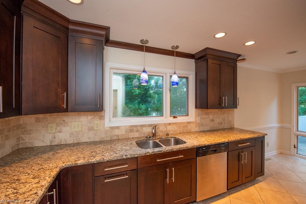 1943 A Eastchester Drive Property Photo 6