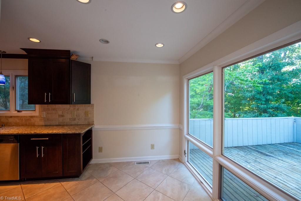 1943 A Eastchester Drive Property Photo 11