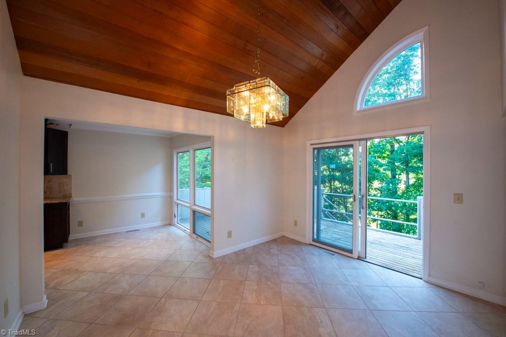 1943 A Eastchester Drive Property Photo 15