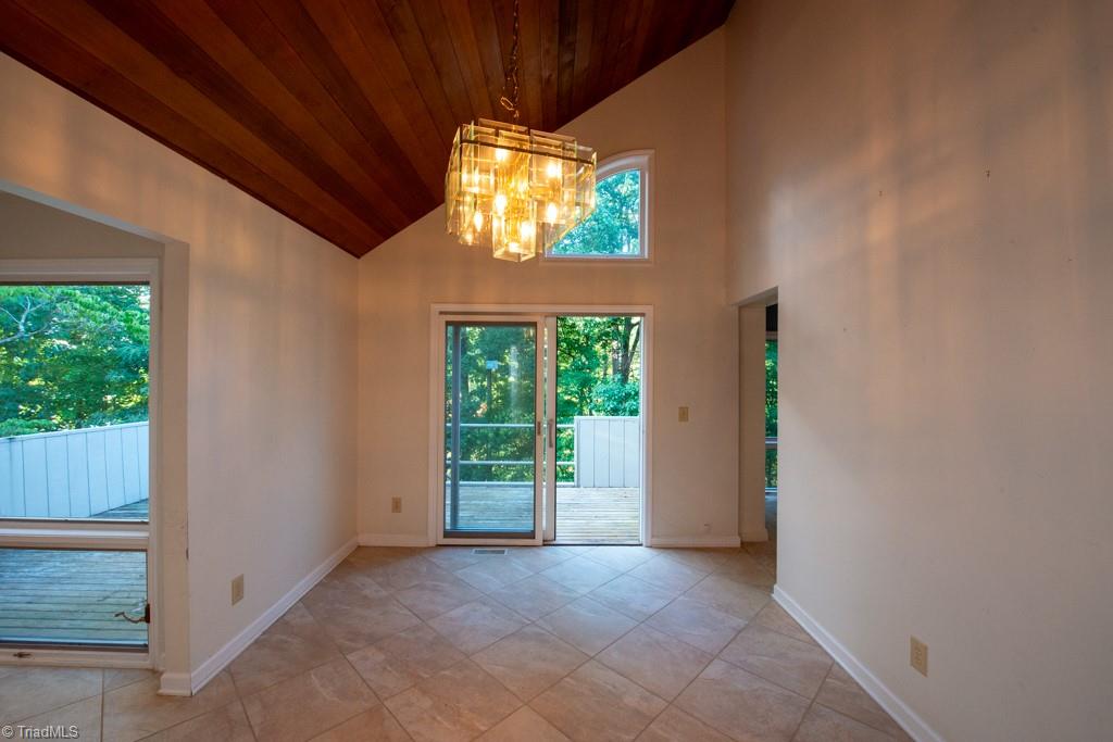 1943 A Eastchester Drive Property Photo 16