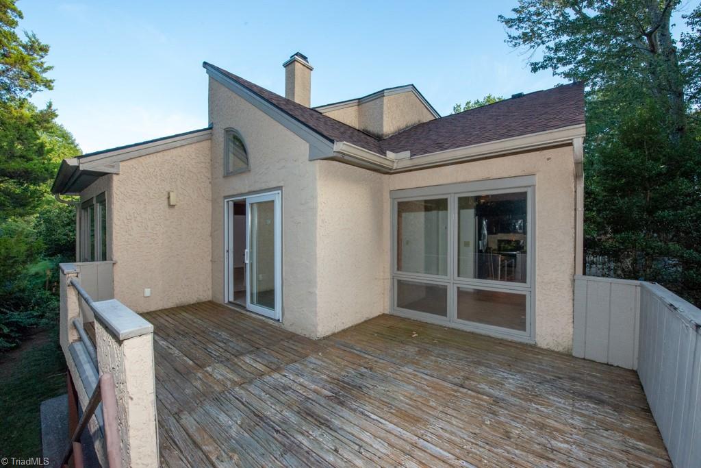 1943 A Eastchester Drive Property Photo 19