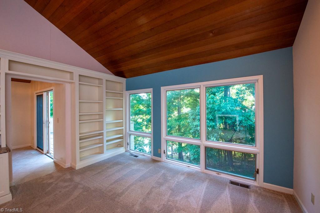 1943 A Eastchester Drive Property Photo 22