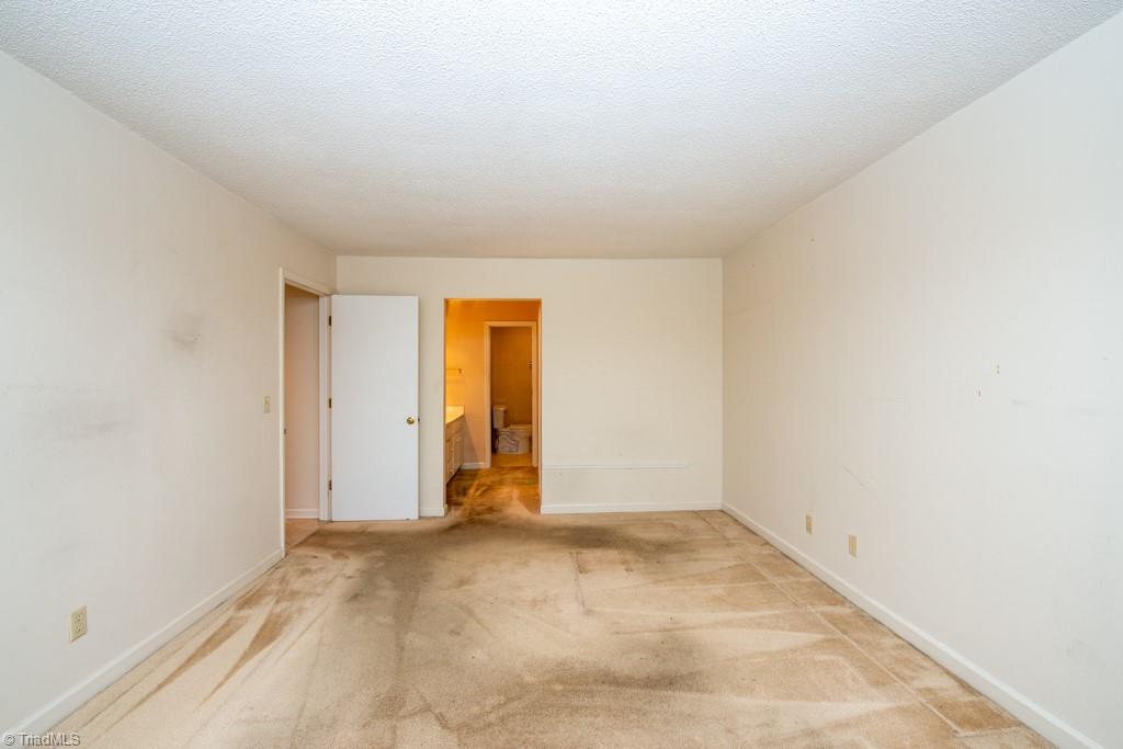 1943 A Eastchester Drive Property Photo 33