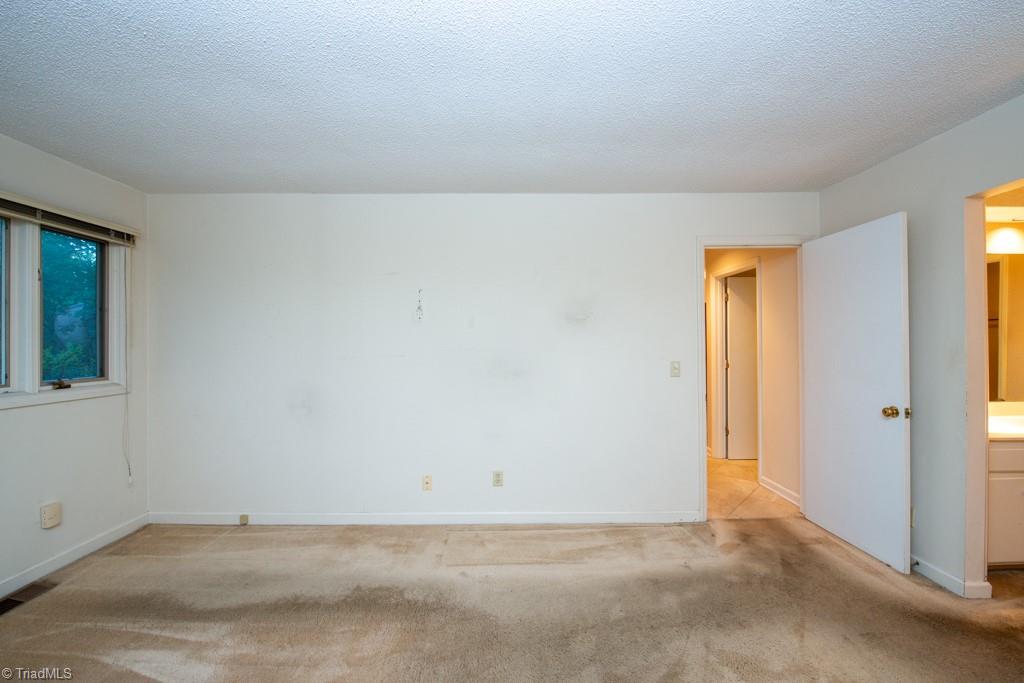 1943 A Eastchester Drive Property Photo 35