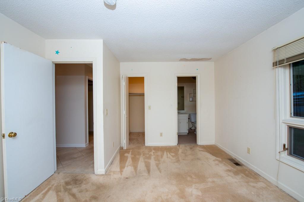1943 A Eastchester Drive Property Photo 41