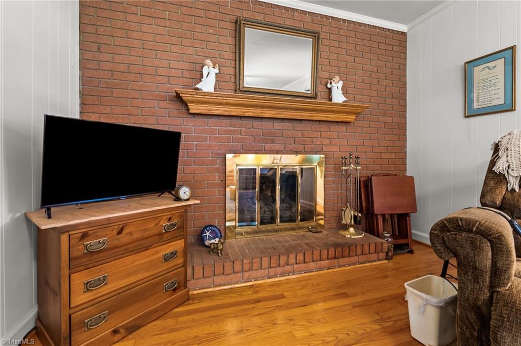 364 Woods Lane Property Photo 16