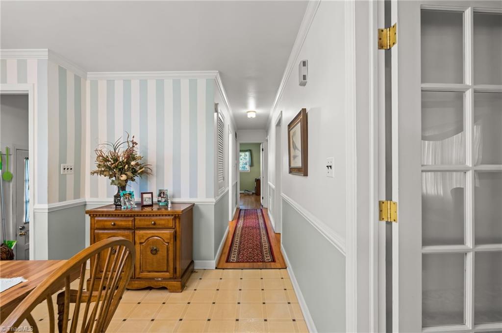 364 Woods Lane Property Photo 18