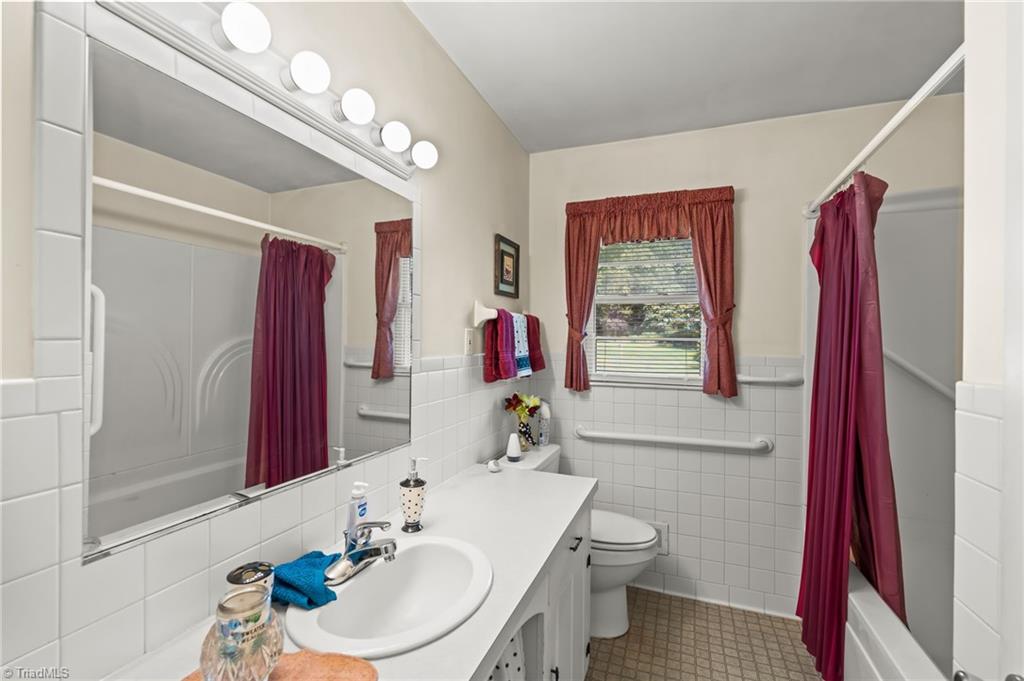 364 Woods Lane Property Photo 26