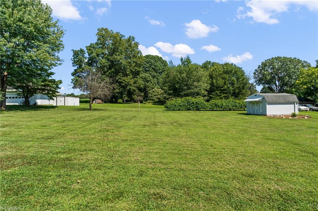 364 Woods Lane Property Photo 33