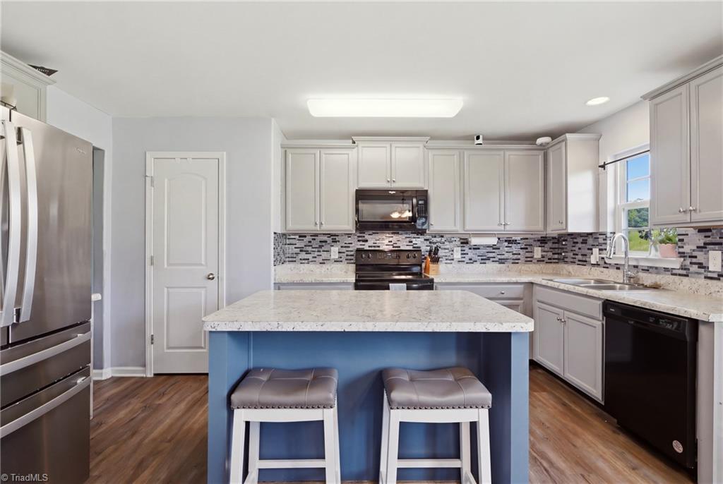 180 Brassfield Drive Property Photo 10