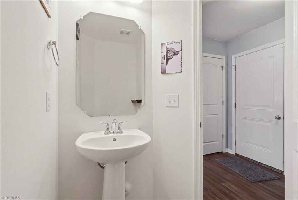 180 Brassfield Drive Property Photo 18