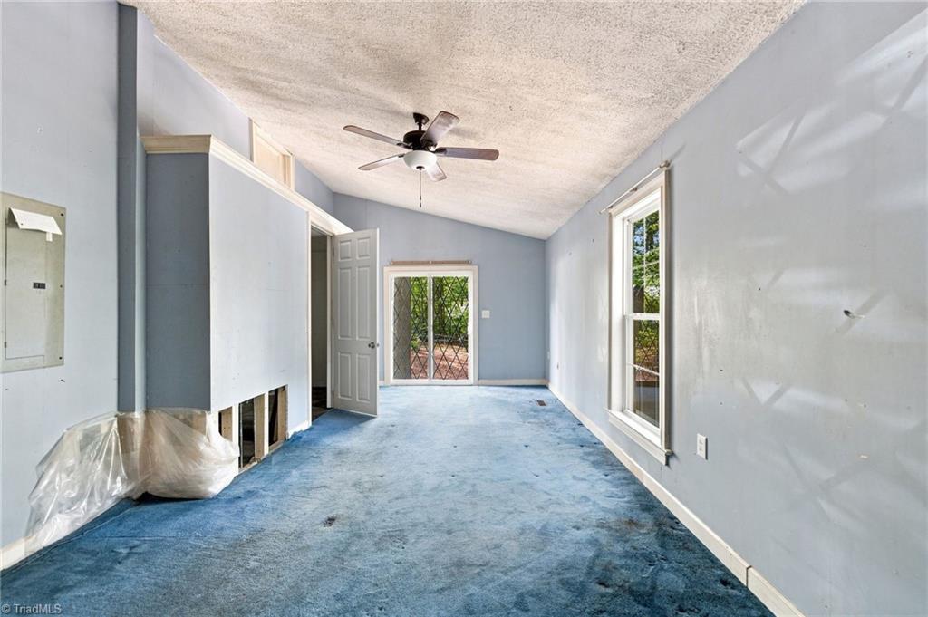 4255 Reid Road Property Photo 4