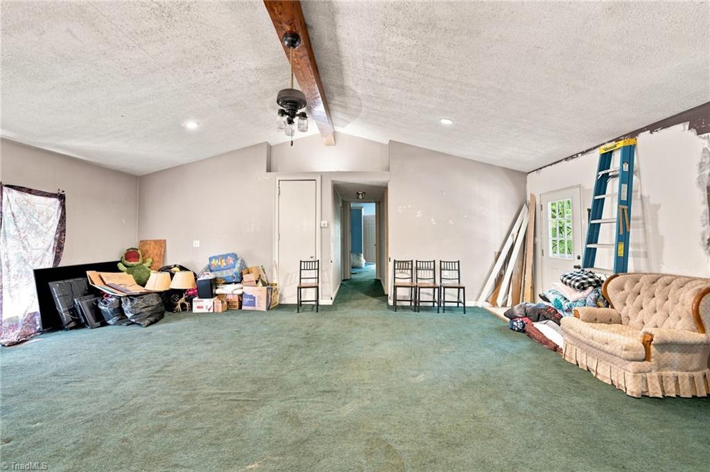 4255 Reid Road Property Photo 7