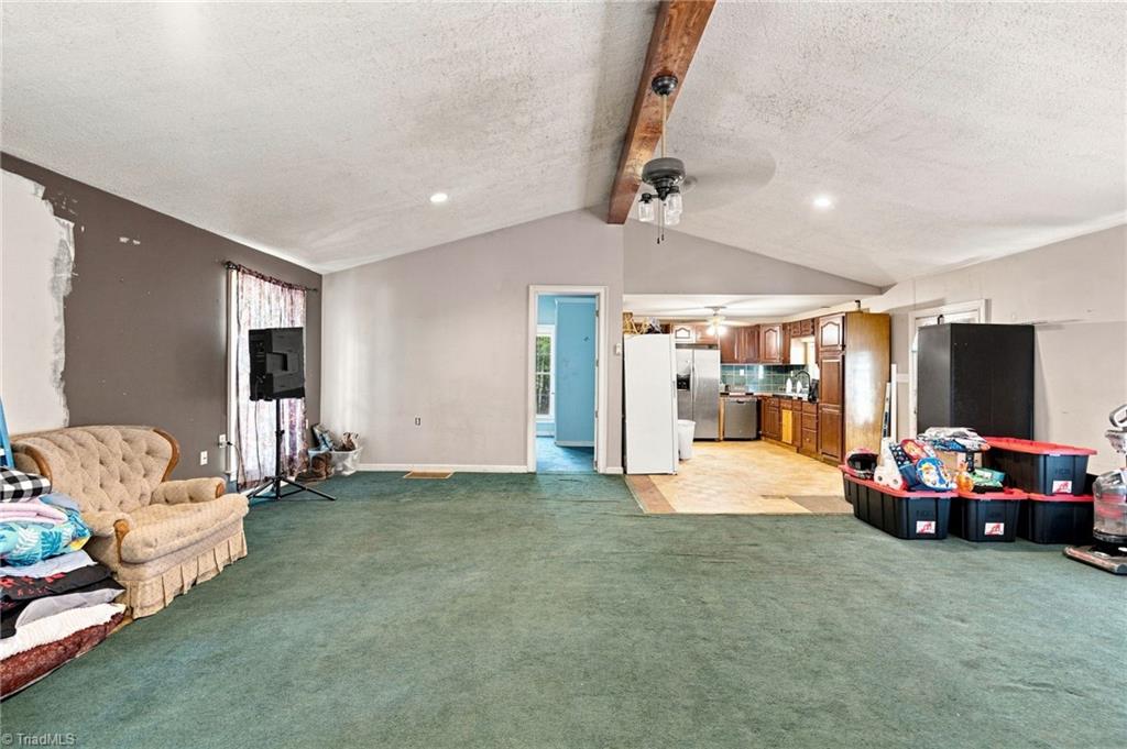 4255 Reid Road Property Photo 8