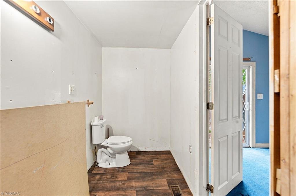 4255 Reid Road Property Photo 13