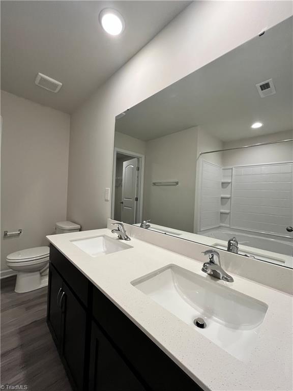 3501 Delane Drive Property Photo 8