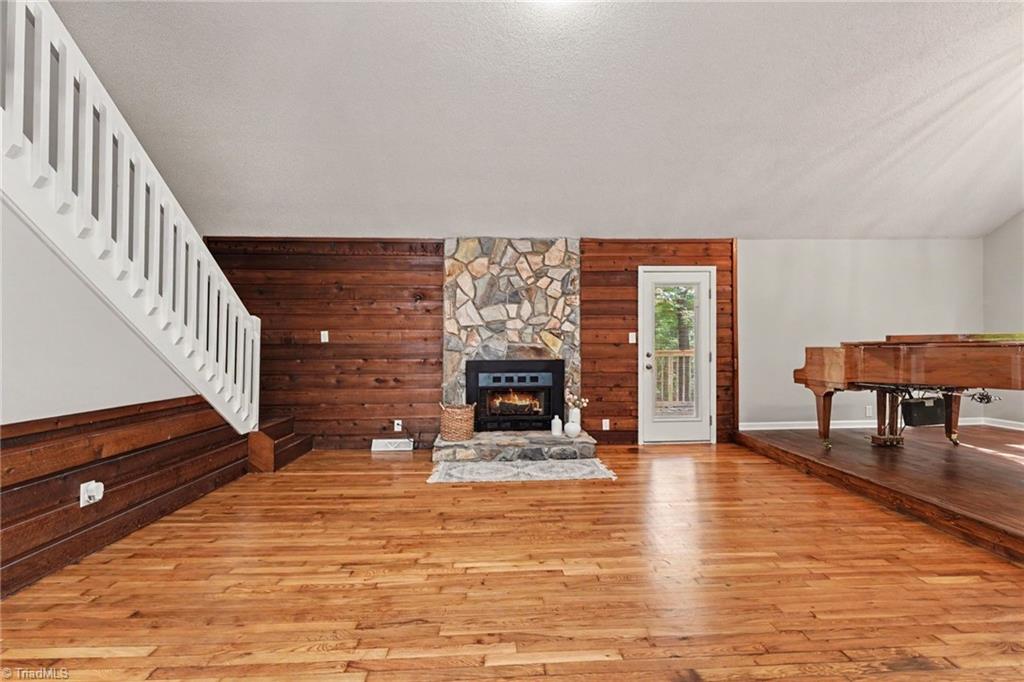 3054 Ridgemeadow Drive Property Photo 6