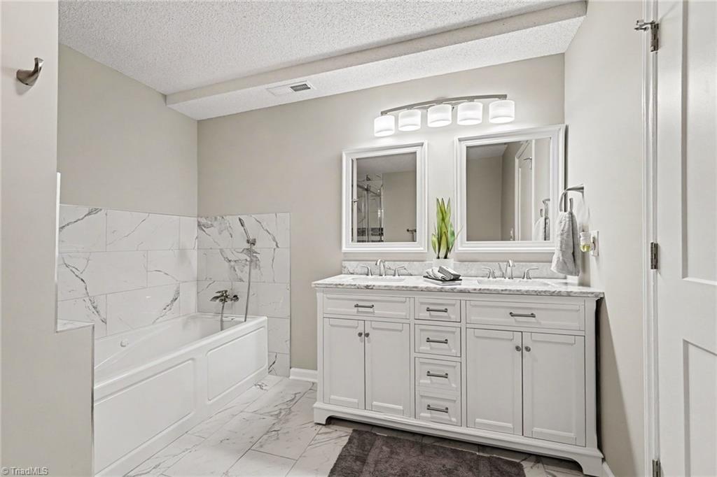 3054 Ridgemeadow Drive Property Photo 21