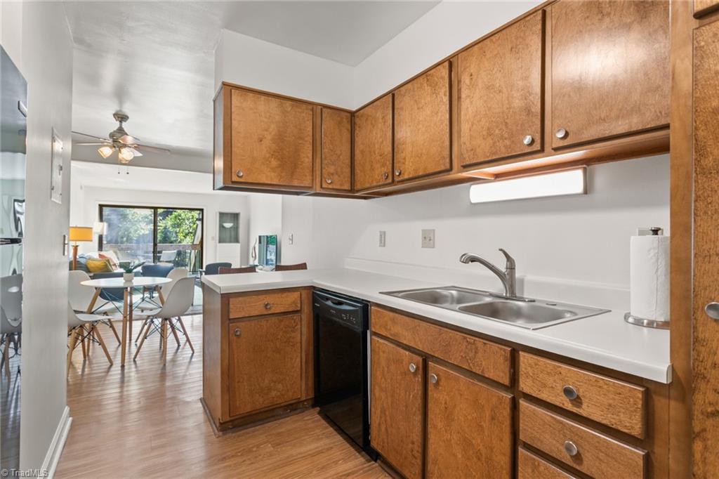 1520 Benjamin Parkway # D Property Photo 11