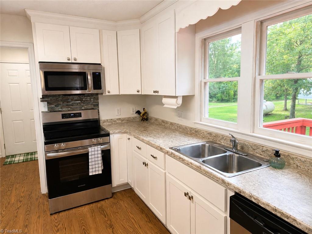 505 Addor Road Property Photo 2