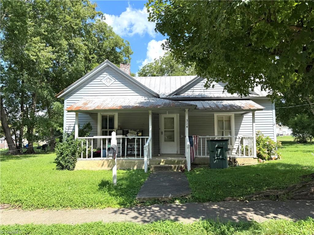 314 Wood Street Property Photo 1