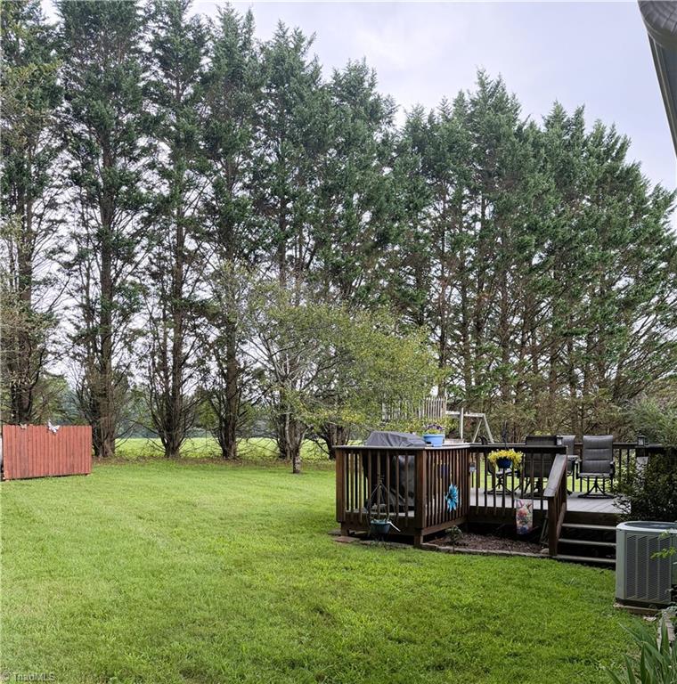 1094 Traphill Union Road Property Photo 9