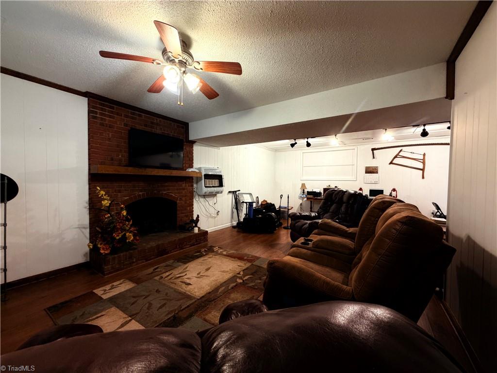 1000 Beaumont Poplar Street Property Photo 33