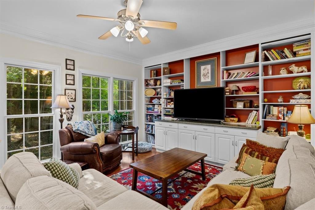 4 Windsor Castle Court Property Photo 11