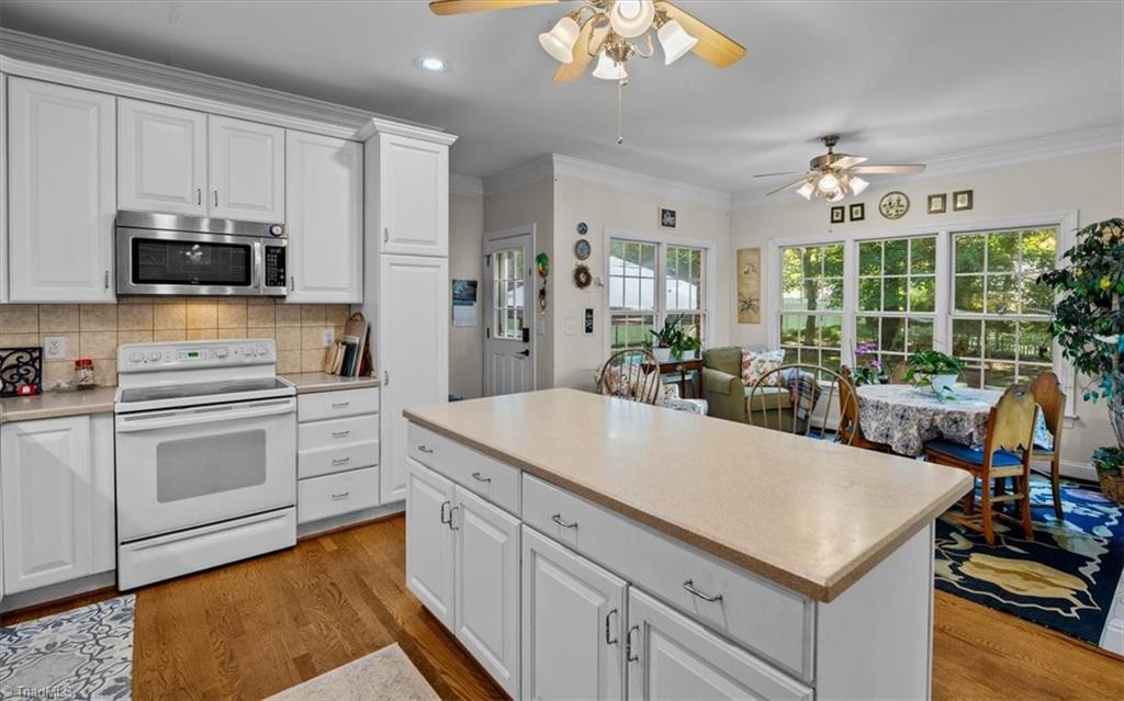 4 Windsor Castle Court Property Photo 16