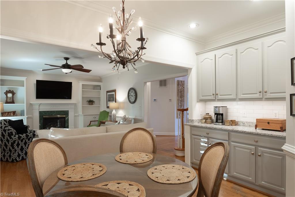 2011 Burntleaf Place Property Photo 11