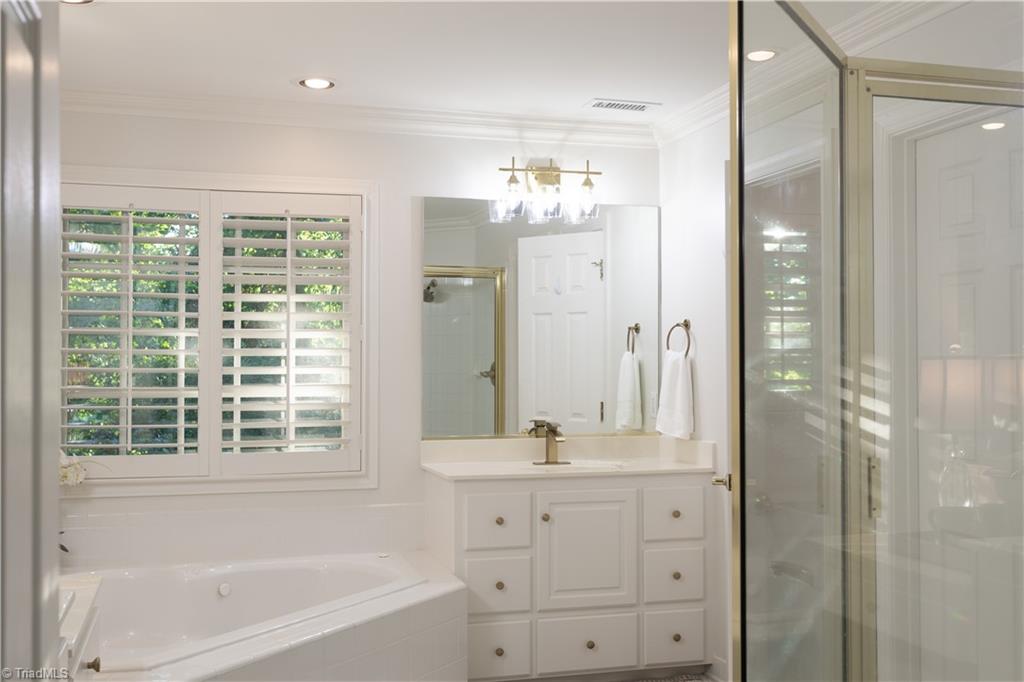 2011 Burntleaf Place Property Photo 31