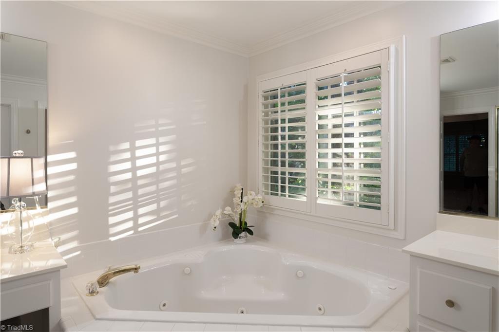 2011 Burntleaf Place Property Photo 32