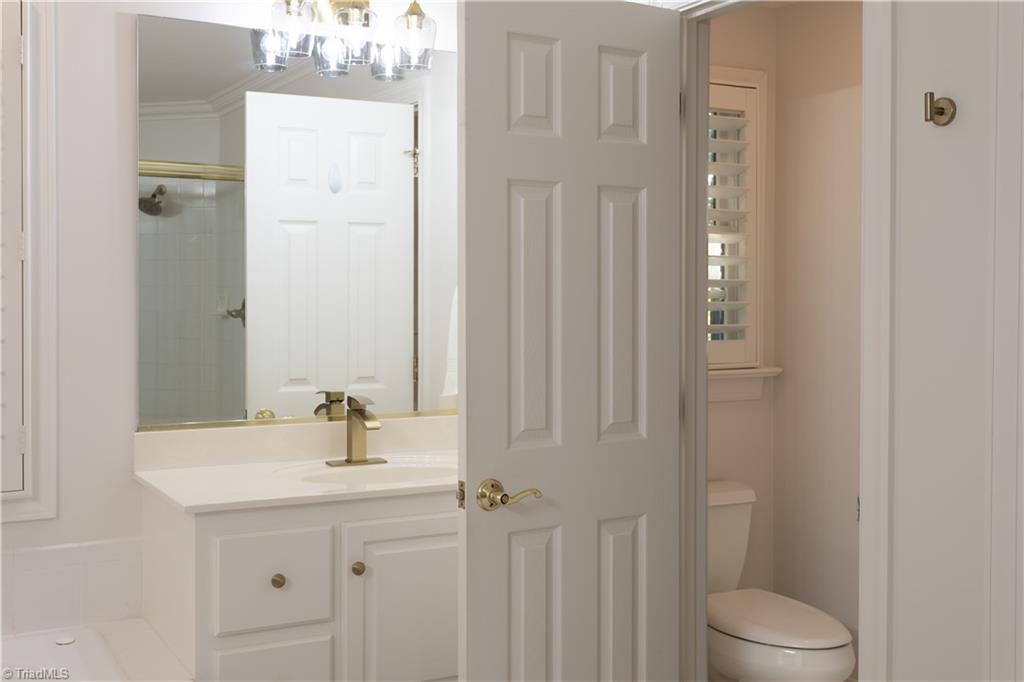 2011 Burntleaf Place Property Photo 33